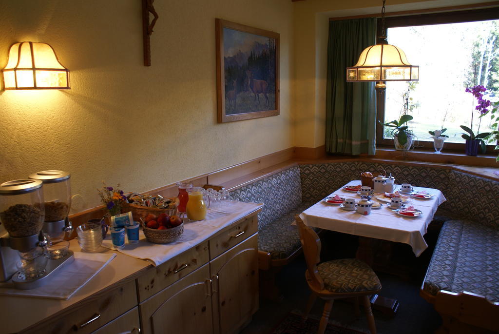 Pension Hubertushof Beim Roemerbad Бад Кляйнкирххайм Экстерьер фото
